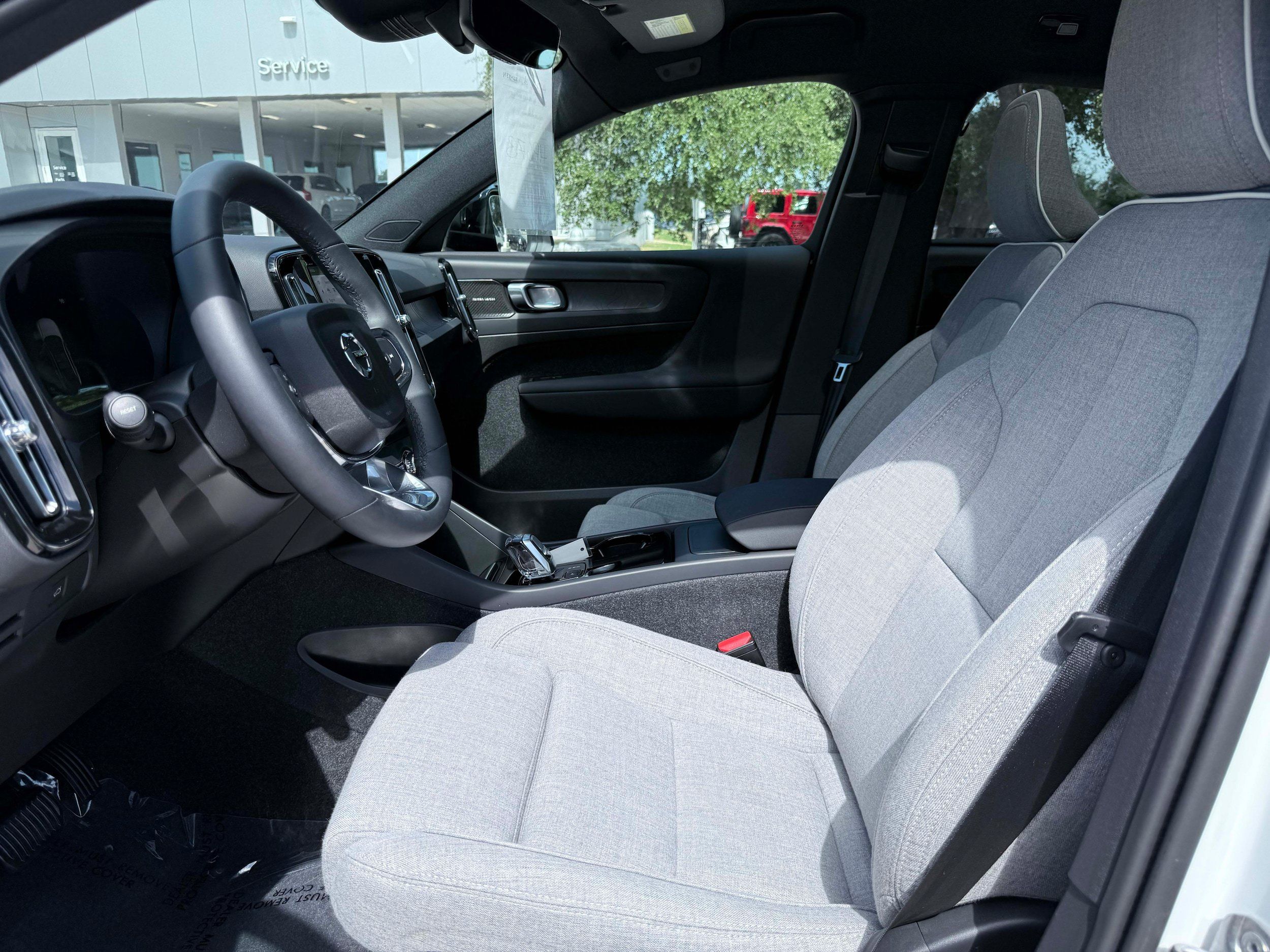 Certified 2023 Volvo C40 P8 Recharge Ultimate AWD/4WD image 12