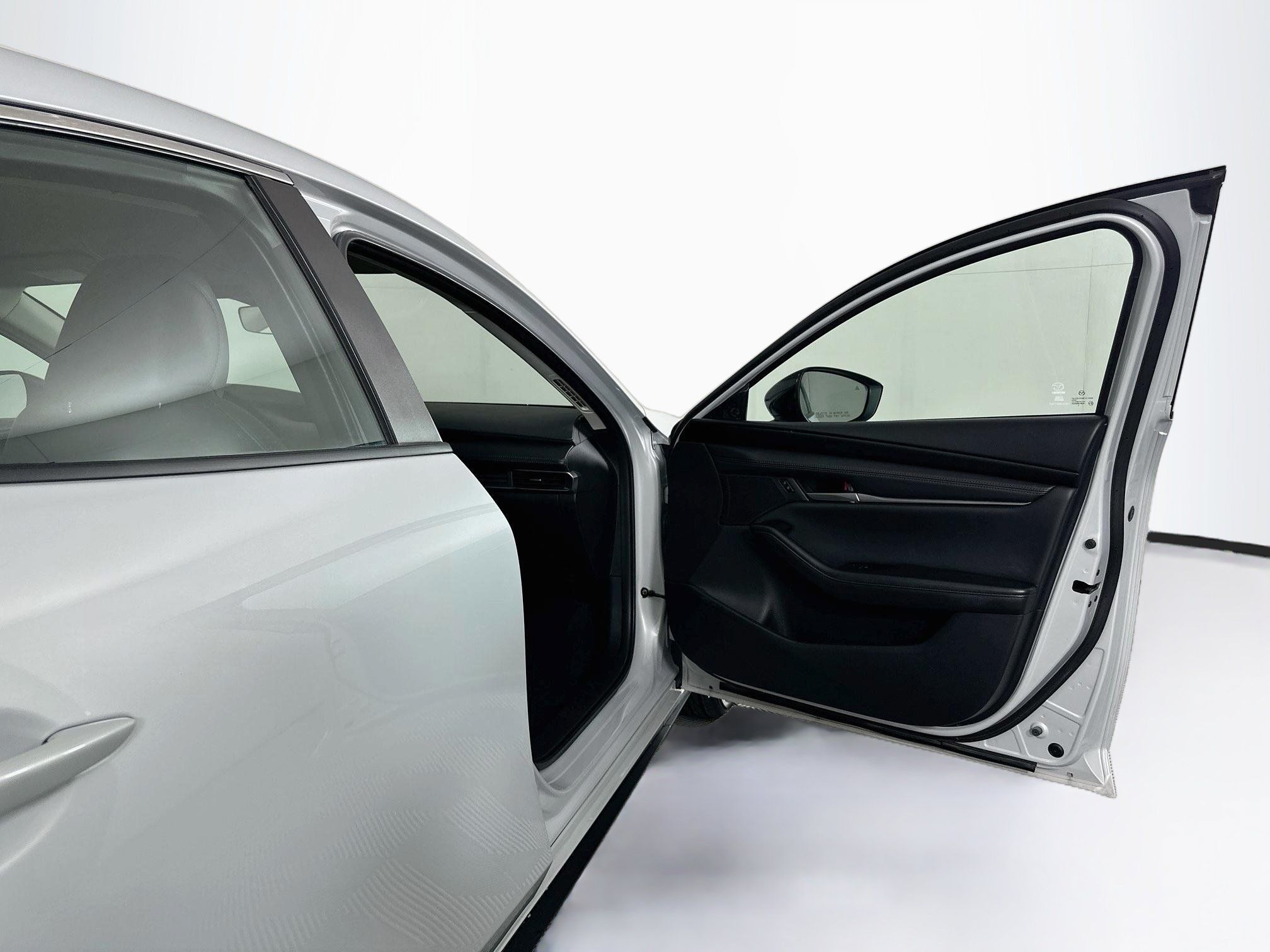 Used 2024 MAZDA MAZDA3 s FWD image 31
