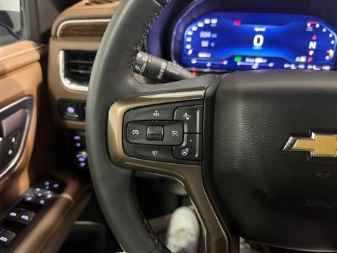 Used 2024 Chevrolet Suburban High Country image 16