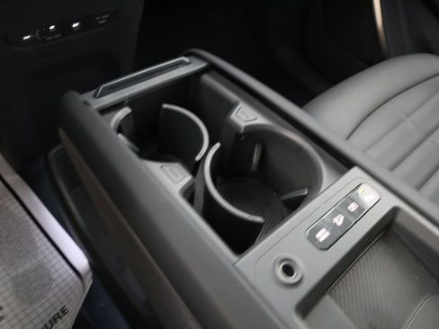 Used 2024 Kia EV9 Land image 17