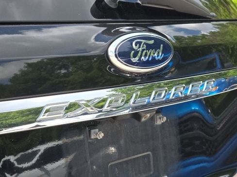 Used 2013 Ford Explorer Limited FWD image 13