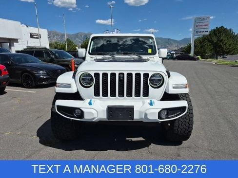 Used 2022 Jeep Wrangler Unlimited Sahara AWD/4WD image 2