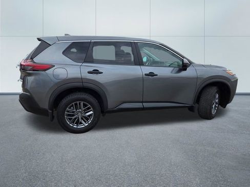 Used 2021 Nissan Rogue S AWD/4WD image 8