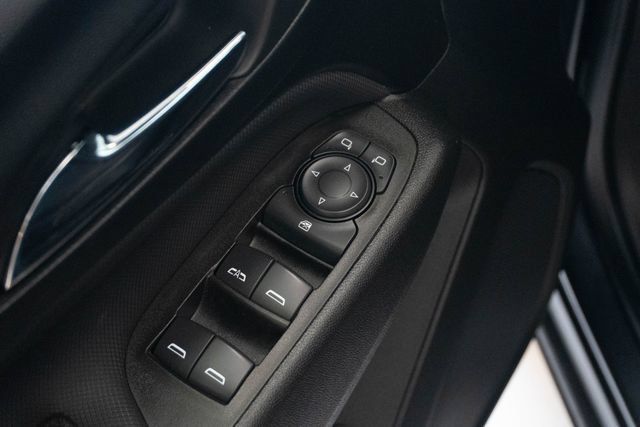 Used 2023 Chevrolet Equinox RS FWD image 15