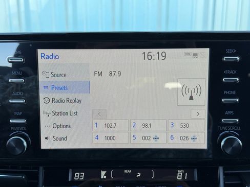 Used 2024 Toyota Sienna XSE w/ XSE Premium Package image 27