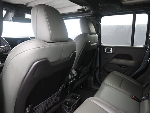 New 2026 Jeep Gladiator Mojave image 23