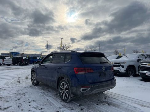 Used 2024 Volkswagen Taos SE image 6