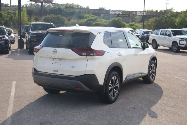 Used 2023 Nissan Rogue SV FWD image 6