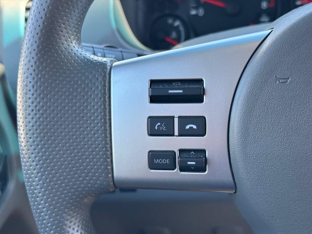 Used 2014 Nissan Frontier SV w/ SV Value Truck Package RWD image 16