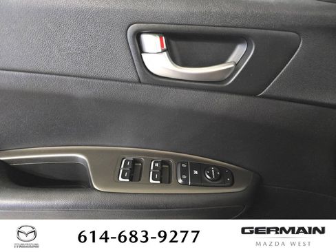 Used 2020 Kia Optima LX FWD image 28