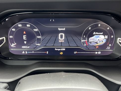 Used 2024 GMC Yukon Denali image 33