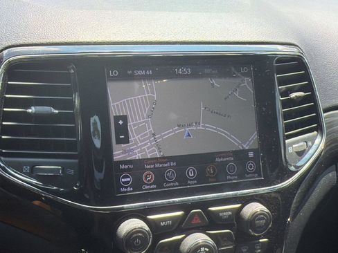 Used 2019 Jeep Grand Cherokee Laredo w/ Laredo X Package RWD image 19