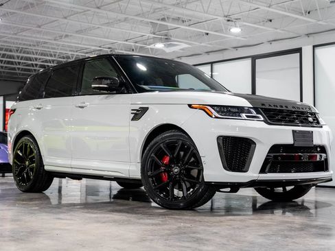 Used 2022 Land Rover Range Rover Sport SVR AWD/4WD image 4