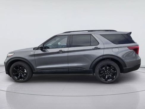 Used 2023 Ford Explorer ST-Line w/ Class IV Trailer Tow Package RWD image 3