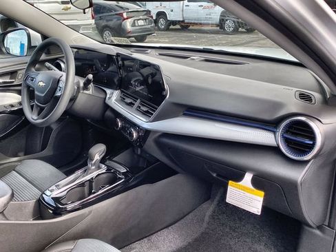 New 2026 Chevrolet Trax LT FWD image 40