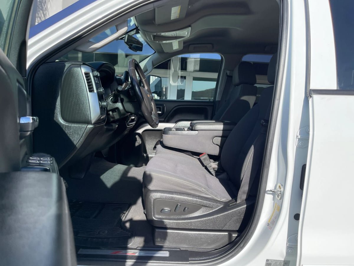 Used 2019 Chevrolet Silverado 2500 LT AWD/4WD image 22