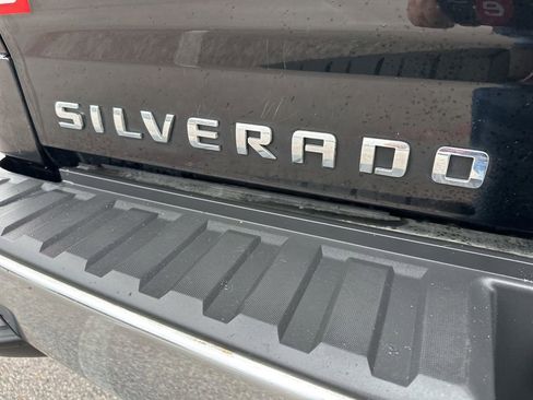 Used 2018 Chevrolet Silverado 1500 LT w/ Texas Edition image 37