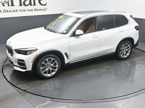 Used 2023 BMW X5 xDrive40i w/ Premium Package AWD/4WD image 43