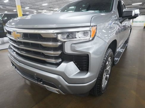 Certified 2024 Chevrolet Silverado 1500 High Country w/ Technology Package AWD/4WD image 22