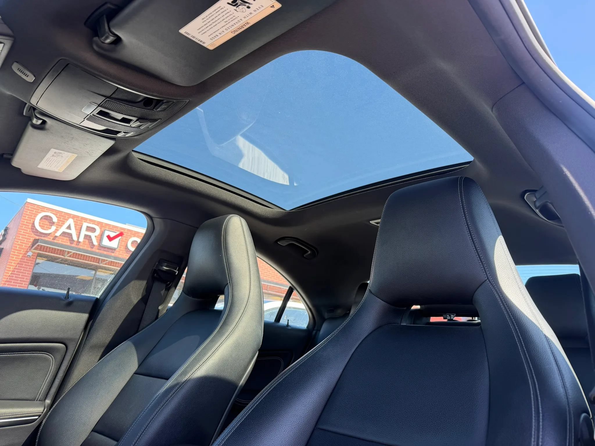 Used 2016 Mercedes-Benz CLA 250 4MATIC image 8