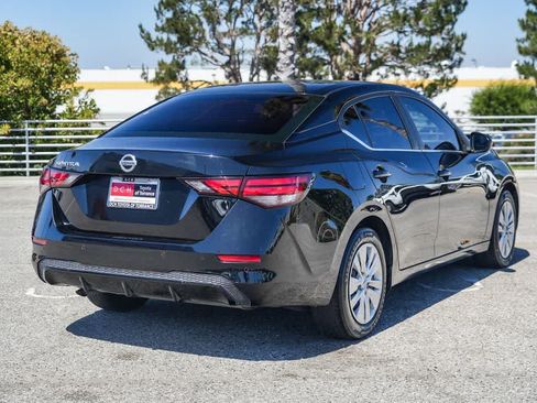 Used 2023 Nissan Sentra S FWD image 6