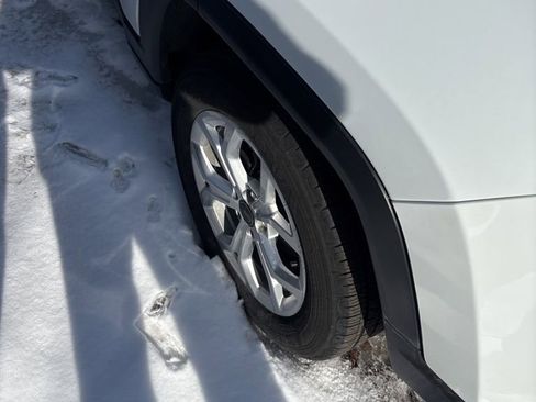 Used 2025 Jeep Compass Latitude image 7