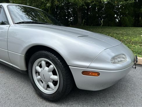 Used 1990 MAZDA MX-5 Miata RWD image 56