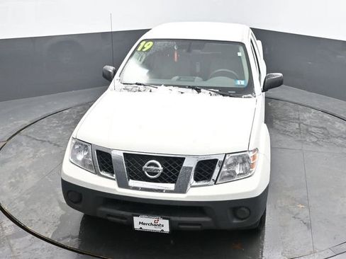 Used 2019 Nissan Frontier S image 18