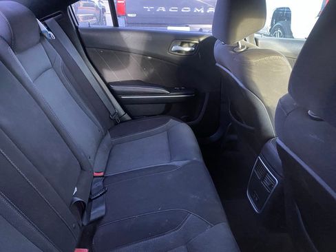 Used 2015 Dodge Charger SXT image 6