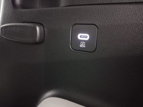 New 2026 Hyundai Ioniq 9 Calligraphy image 18