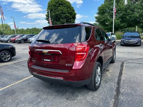 Used 2017 Chevrolet Equinox Premier w/ Enhanced Convenience Package FWD image 5