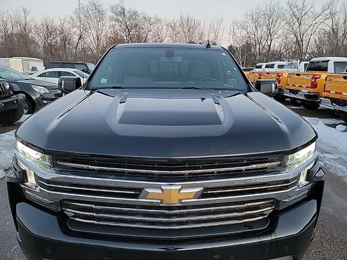 Used 2019 Chevrolet Silverado 1500 High Country image 2