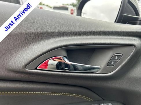 New 2026 Chevrolet Trax LT w/ LT Convenience Package FWD image 12