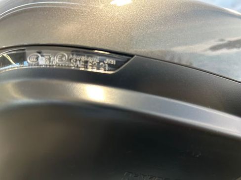 Used 2025 Subaru Crosstrek 2.0i Premium image 8