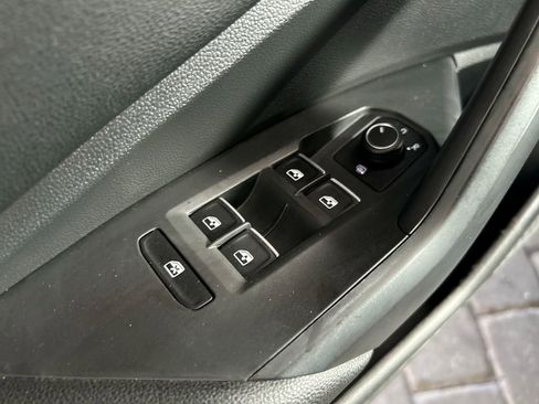 Certified 2021 Volkswagen Jetta SEL Premium image 11