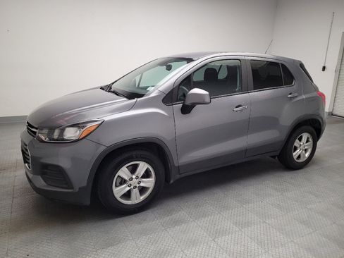 Used 2020 Chevrolet Trax LS w/ Tint and Cruise Package FWD image 2
