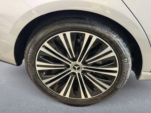 Used 2023 Mercedes-Benz CLA 250 4MATIC image 7