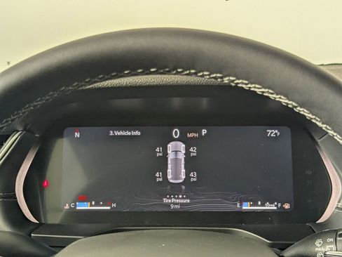 New 2025 Jeep Grand Cherokee Altitude image 21