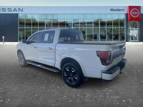 Used 2024 Nissan Titan Platinum Reserve w/ Moonroof Package AWD/4WD image 2