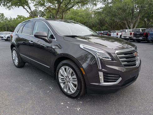 Used 2018 Cadillac XT5 Premium Luxury FWD image 7