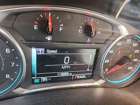 Used 2018 Chevrolet Equinox Premier AWD/4WD image 20