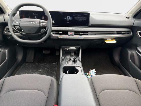 New 2026 Kia K4 FWD image 12