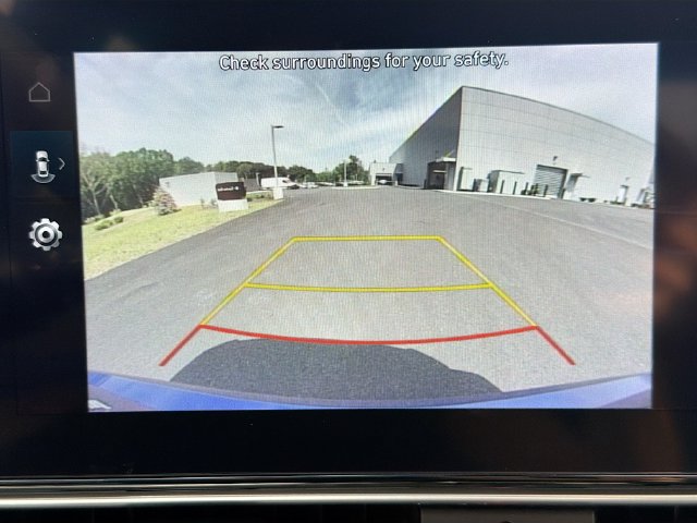 Used 2024 Hyundai Elantra SEL FWD image 16