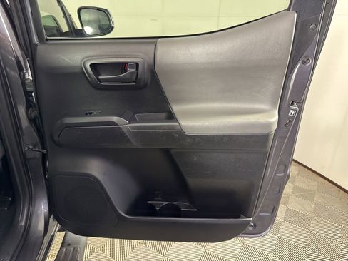 Used 2019 Toyota Tacoma SR w/ SR Convenience Package RWD image 18