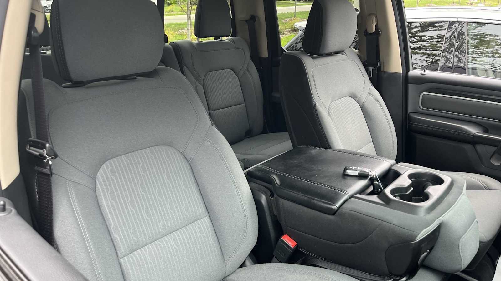 Used 2020 RAM 1500 Big Horn AWD/4WD image 31