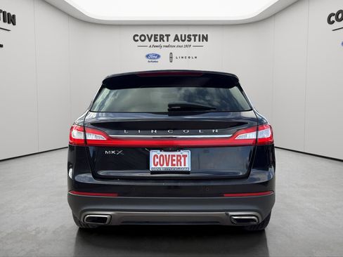 Used 2016 Lincoln MKX Select image 2