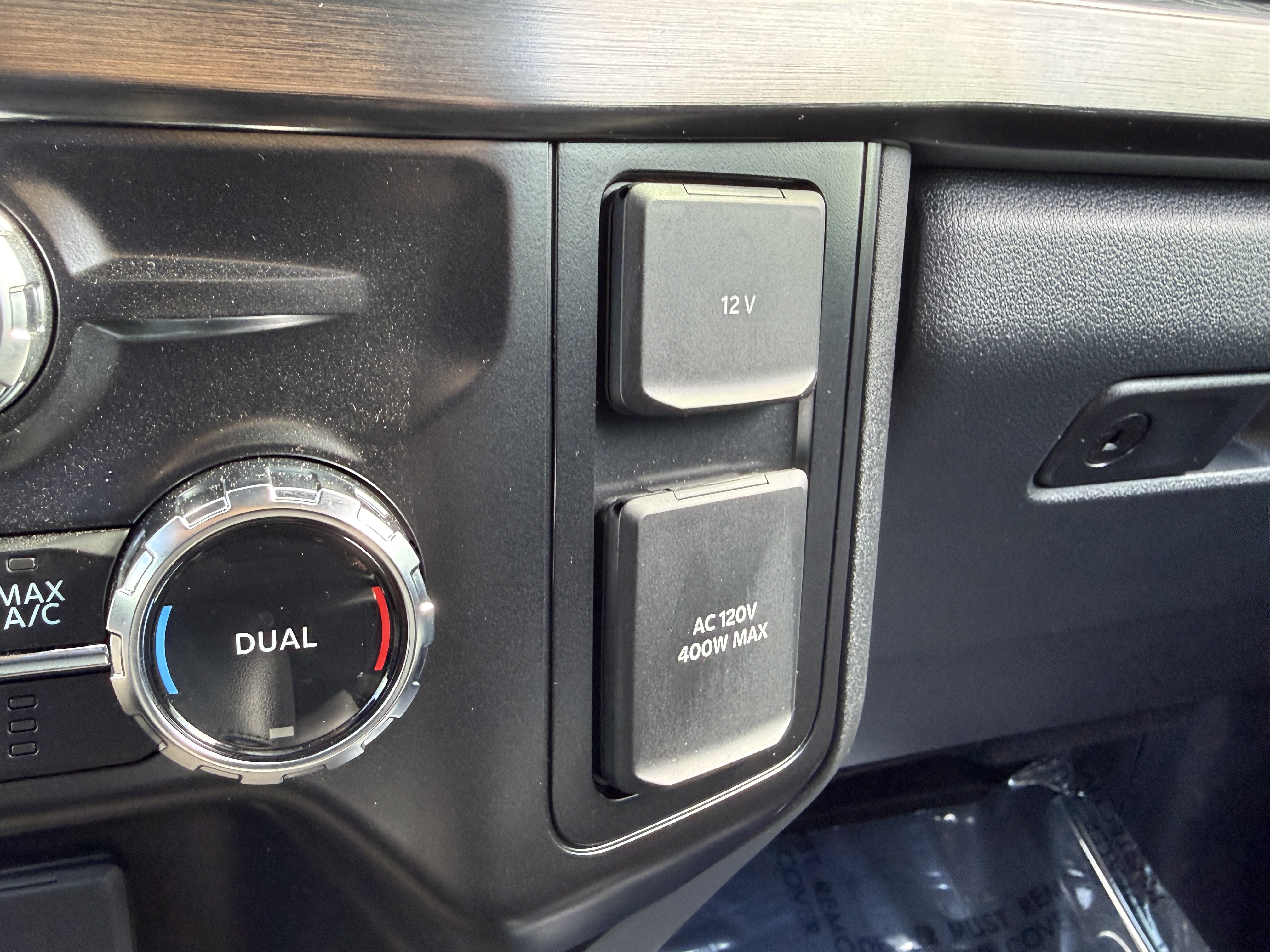 Used 2026 Ford F350 Lariat AWD/4WD image 28