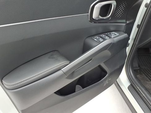 New 2026 Kia Sorento LX FWD image 12