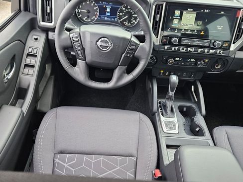 New 2026 Nissan Frontier SV w/ All-Weather Content Package AWD/4WD image 5