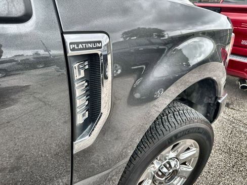 Used 2019 Ford F250 Platinum w/ Platinum Ultimate Package AWD/4WD image 10